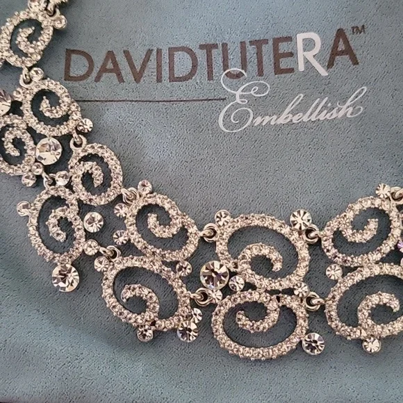 Necklace - Picture 2 of 2